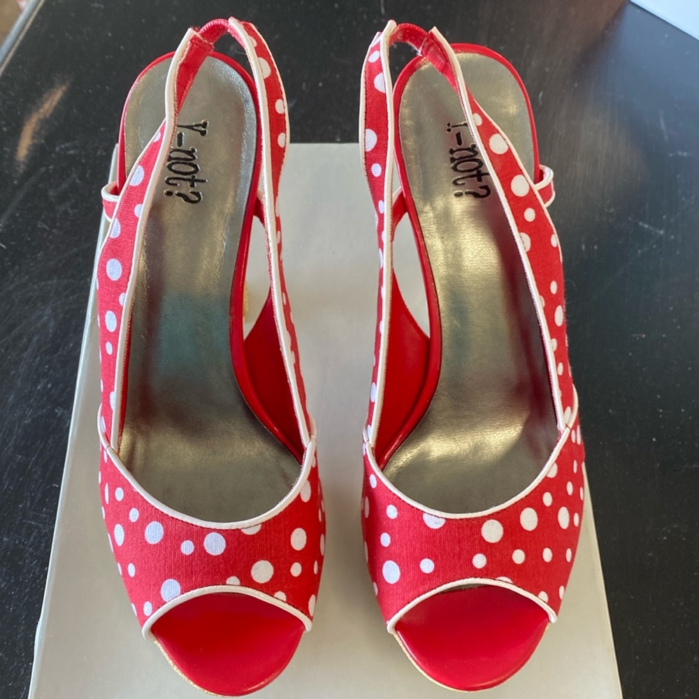 Y-Not? Polka Dot Platforms